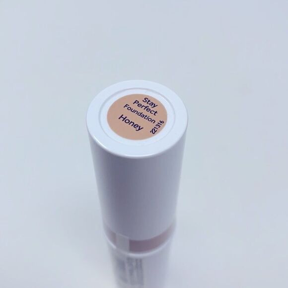 No7 Stay Perfect Foundation Stick Honey - Picture 9 of 9